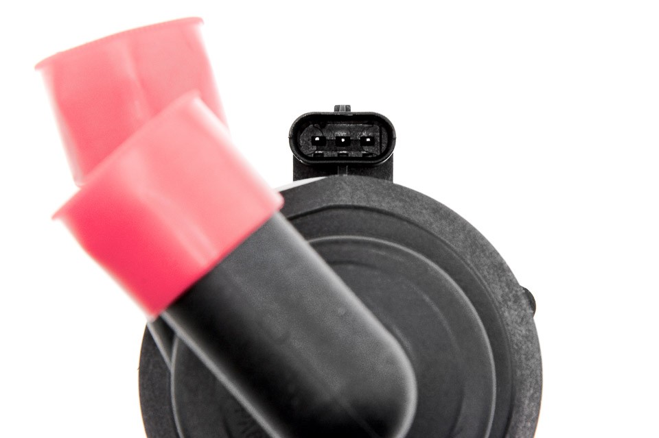 ADDITIONAL WATER PUMP compatible AUDI A3 09-, A4 07-, A5 07, A6 10-, Q5 08-, VW GOLF V/VI, PASSAT 05-, JETTA 04-, SHARAN 10-, TIGUAN 07-, TOURAN 10-, CADDY 04-, SKODA OCTAVIA II 04-, SUPERB 08-15, YETI 09-, SEAT ALHAMBRA 10-, EXEO 09-, LEON 05- CPZ-AU-014