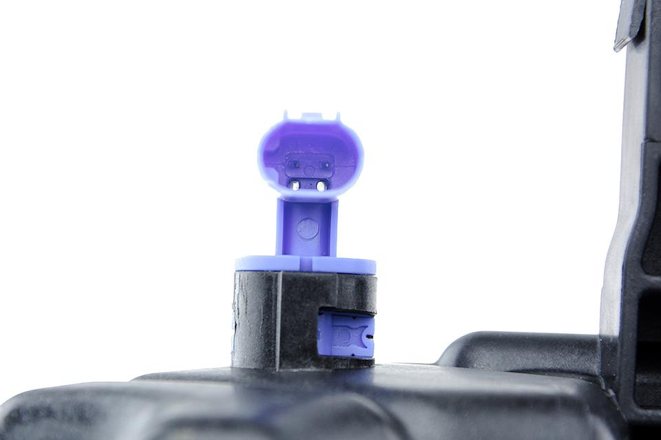 COOLING EXPANSION TANK compatible BMW 5 F10/ F07/ F11 550I 09-, 6 F11/ F13/ F12 650I 10-, 7 F01/ F02/ F03/ F04 750I/LI 08-/WITH SENSOR/ - CZW-BM-028