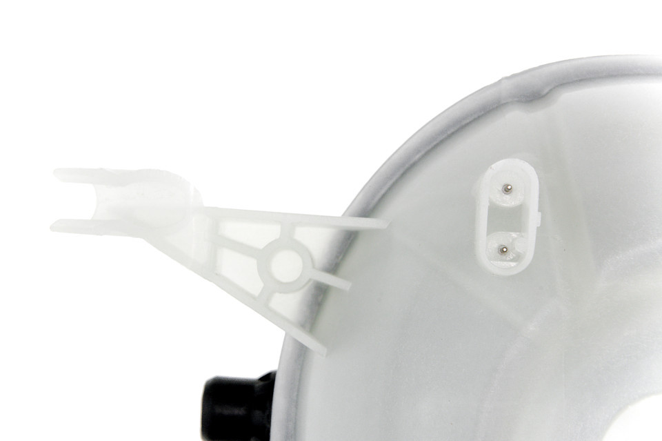 COOLING EXPANSION VESSEL compatible MERCEDES C W205/C205/S205 13-, E W213/S213 16-, GLC X253 15 - CZW-ME-011