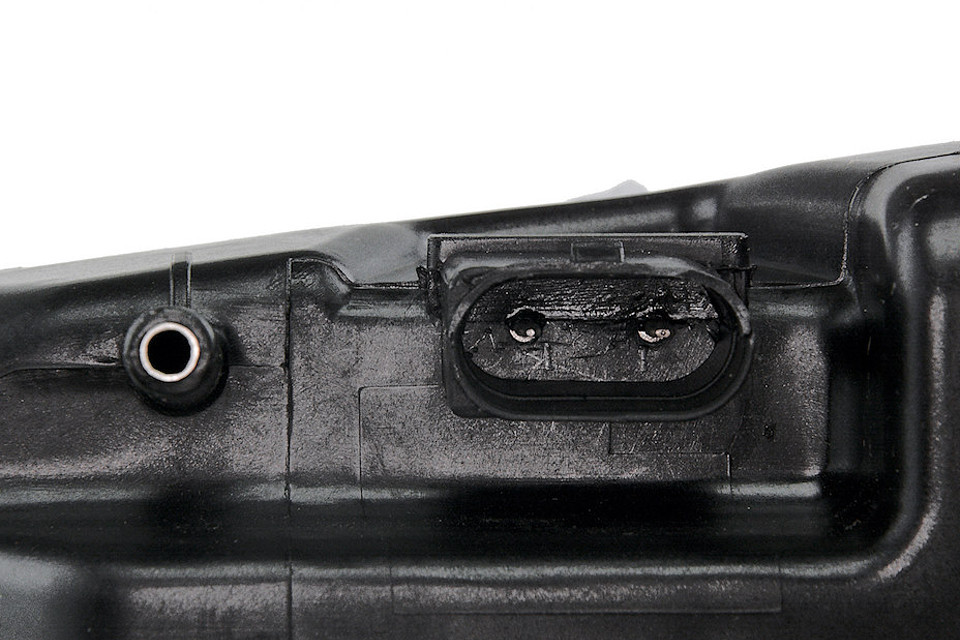 COOLING EXPANSION VESSEL compatible VW TOUAREG 02-10, AUDI Q7 06-15, PORSCHE CAYENNE 03-10 - CZW-VW-006