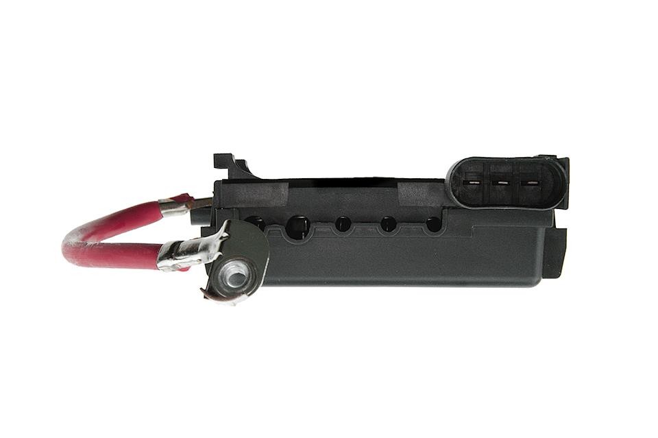 FUSE BOX compatible /70 AH/AUDI A3 1996-,SEAT CORDOBA 1999-,IBIZA 1999-,LEON 1999-,SKODA OCTAVIA 1997-,VW BORA 1998-,CADDY 1996-,GOLF IV 1997-,POLO CLASSIC/KOMBI 1999- /3 PINS/ -EBP-VW-001