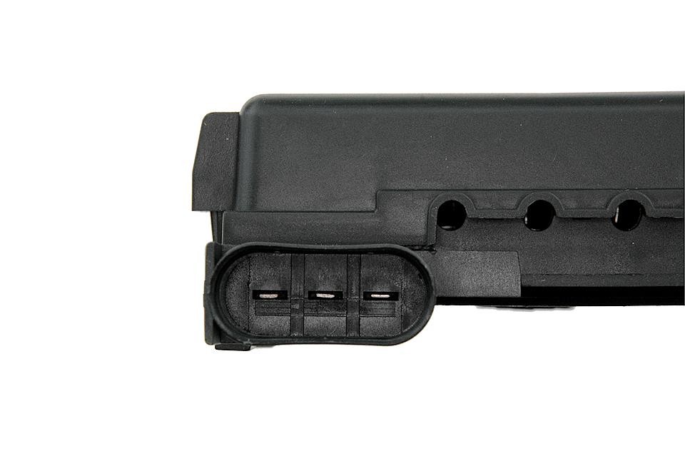 FUSE BOX compatible /70 AH/AUDI A3 1996-,SEAT CORDOBA 1999-,IBIZA 1999-,LEON 1999-,SKODA OCTAVIA 1997-,VW BORA 1998-,CADDY 1996-,GOLF IV 1997-,POLO CLASSIC/KOMBI 1999- /3 PINS/ -EBP-VW-001