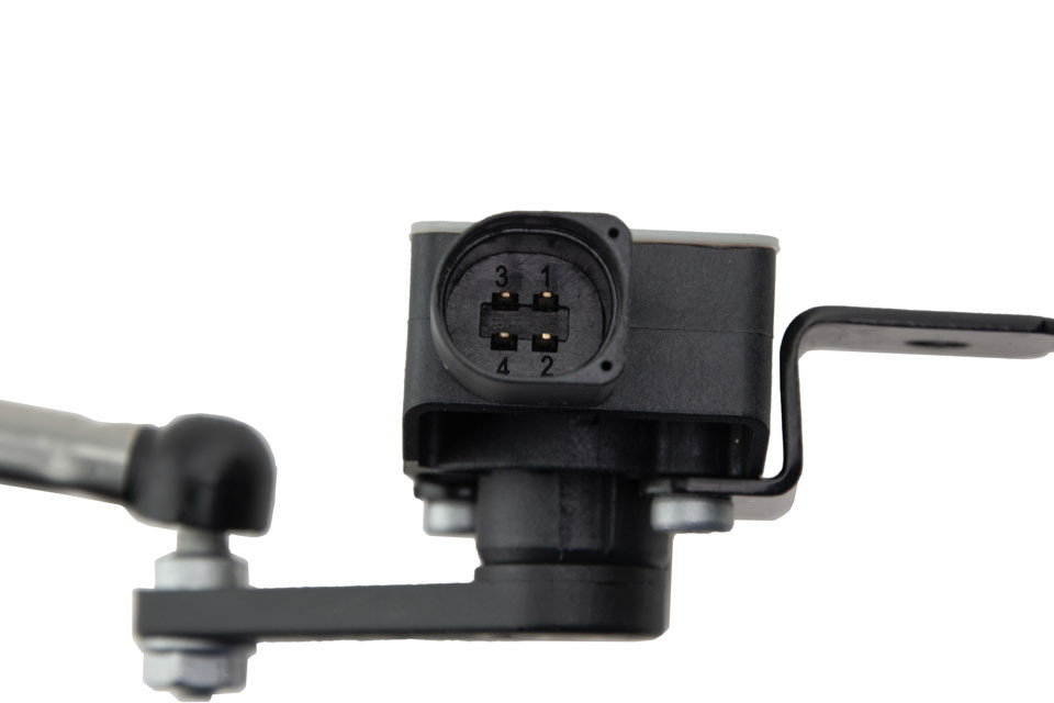 HEADLIGHT LEVEL SENSOR compatible AUDI A3 2003-,SEAT LEON 2005-,SKODA OCTAVIA II 2004-,VW GOLF V 2003-,GOLF PLUS 2004-/POŁOŻENIE: OŚ FRONT/- ECX-AU-020