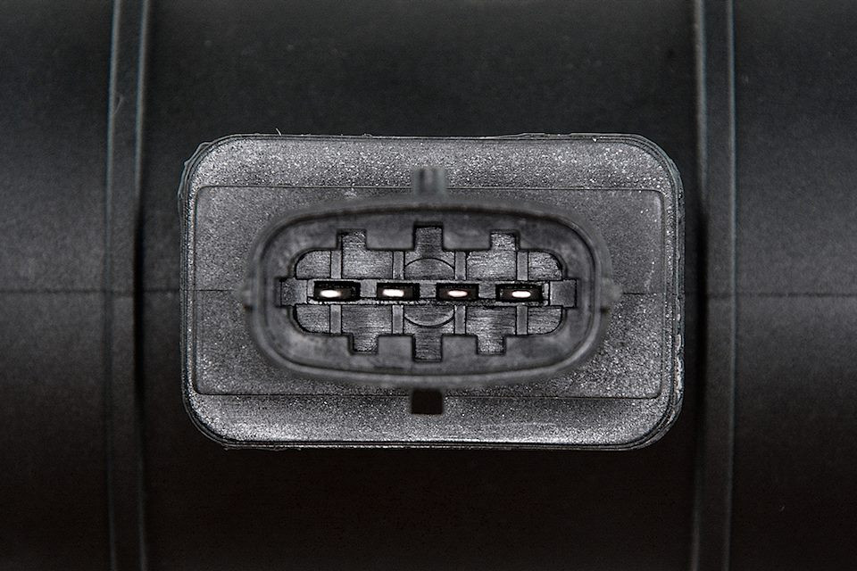 AIR FLOW SENSOR compatible CHEVROLET CAPTIVA 2.0D 2006-,OPEL ASTRA H 1.7CDTI,1.9CDTI 2004-,VECTRA C 1.9CDTI 2004-,SAAB 9-3 1.9TID 2004-,9-5 1.9TID 2006- EPP-PL-006