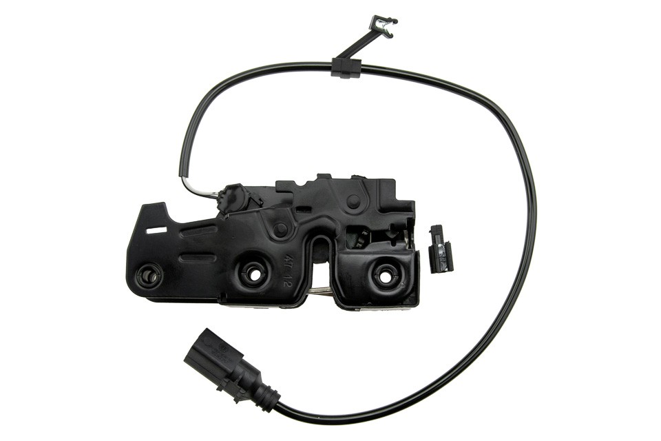 MASK LOCKS ENGINE PROTECTORS compatible AUDI A4 2007-, A5 2009-, Q5 2010-, VW GOLF V 2003-, JETTA 2005- EZC-AU-085