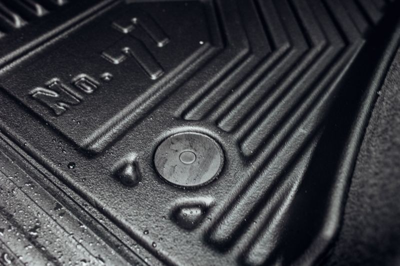 Rubber floor mats-FRG77408289- compatible  Nissan Qashqai I 02.07-04.14