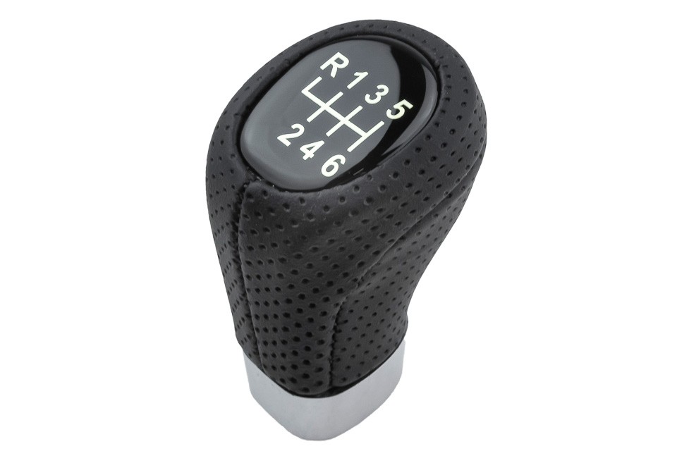 GEAR SHIFT HANDLE compatible BMW E81/E82/E87/E90/E91/E92/E93-/6 BIEGÓW,EKOSKÓRA,DIAMETER OTWORU MONTAŻOWEGO GAŁKI:15MM/- GZB-BM-012