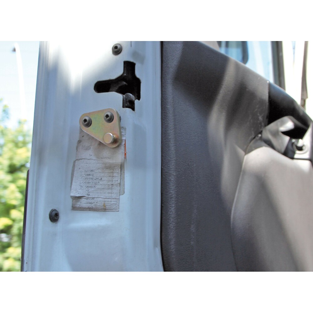 Art. 97991   Additional truck door locks - compatible Renault Premium 1 (02/96>04/06) - Renault Premium 2 (09/05>12/13)