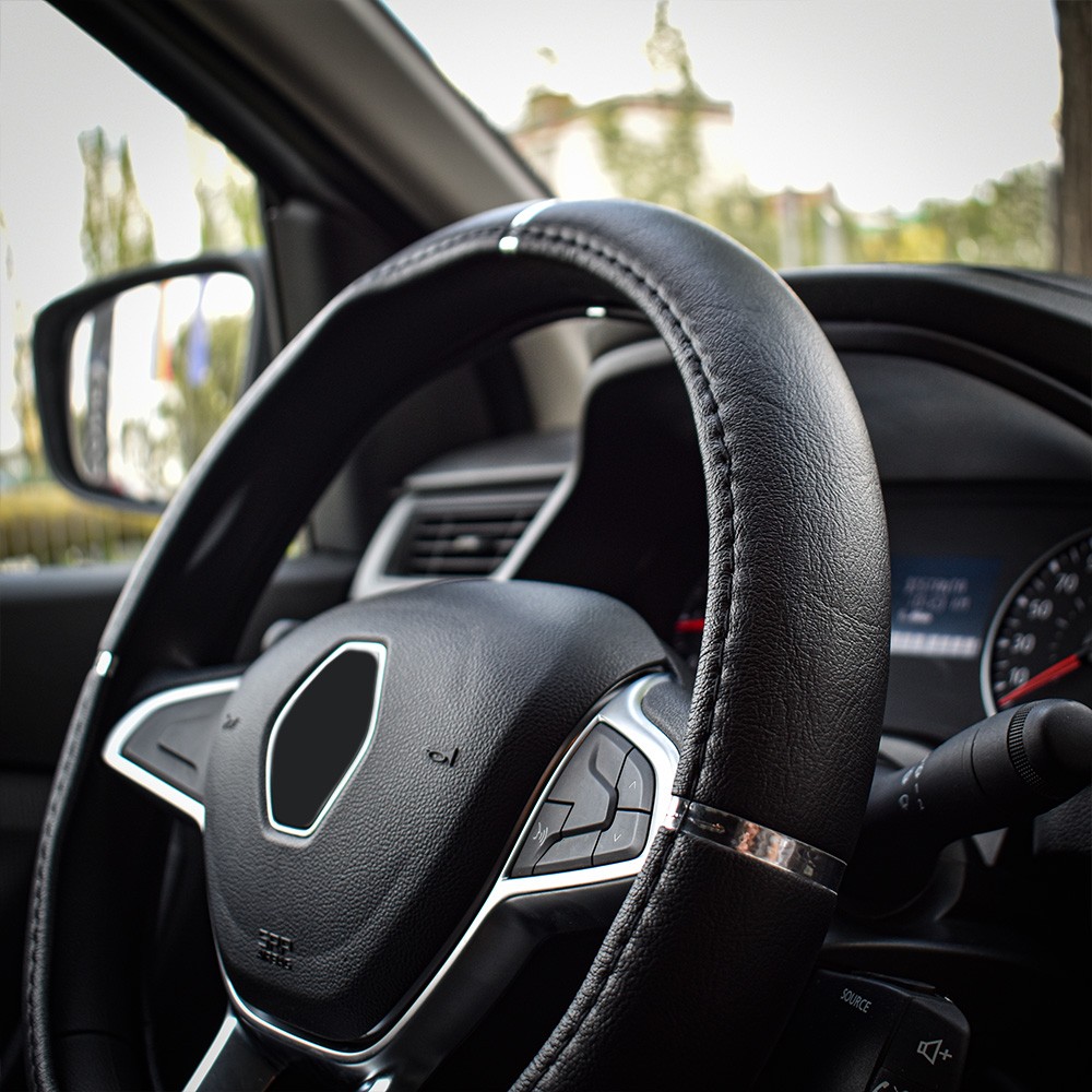 BLACK PRO STEERING WHEEL  COVER  37x39 cm  Manufacturer code: 07843