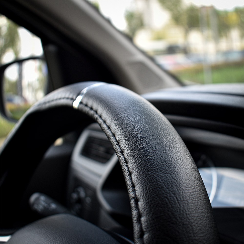 BLACK PRO STEERING WHEEL  COVER  37x39 cm  Manufacturer code: 07843