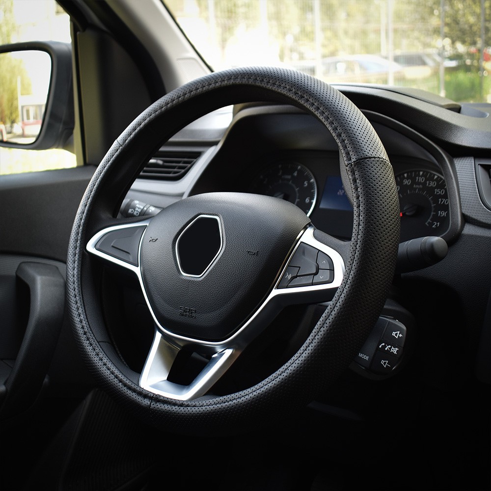 BLACK STEERING WHEEL COVER  37x39 cm- Manufacturer code: 10190